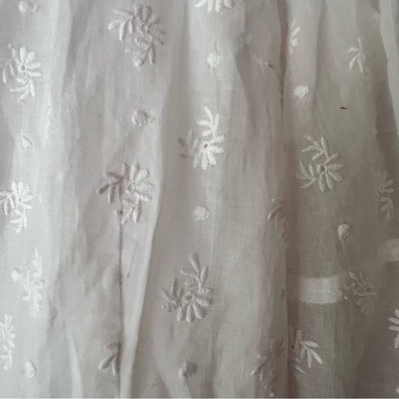 CAbi 5943 Midsummer White Floral Eyelet Embroidered Dress‎ Topper Coverup SIZE 8 - Picture 9 of 13